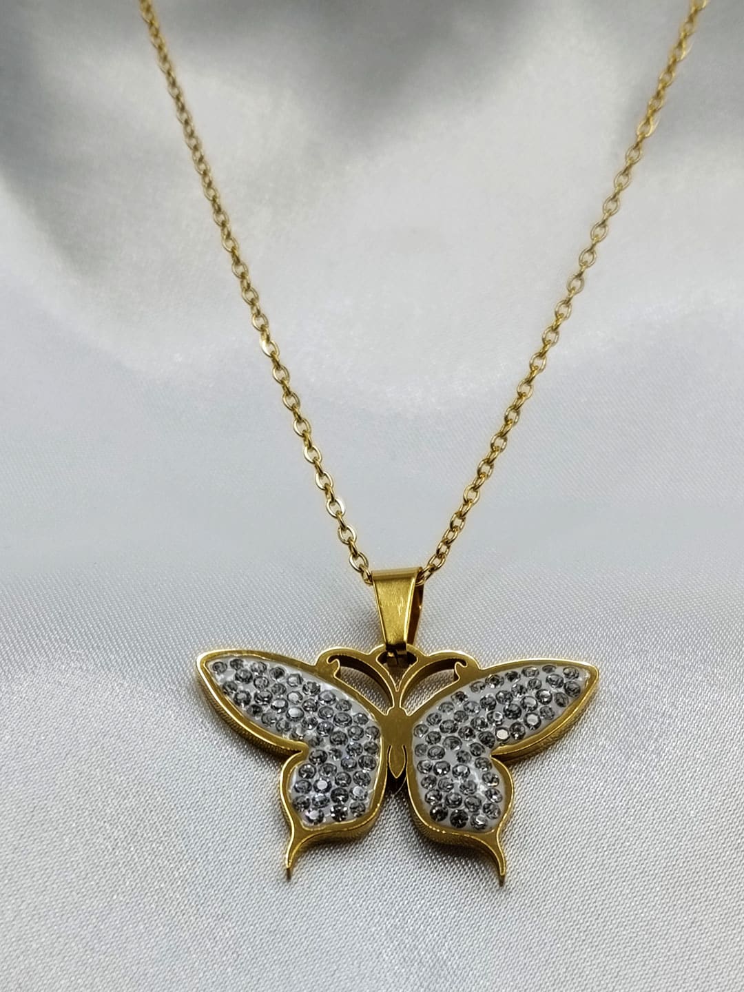 گردنبد پروانه ای برند Stainless Steel