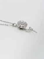 گردنبد گل نگین دار برند Stainless Steel