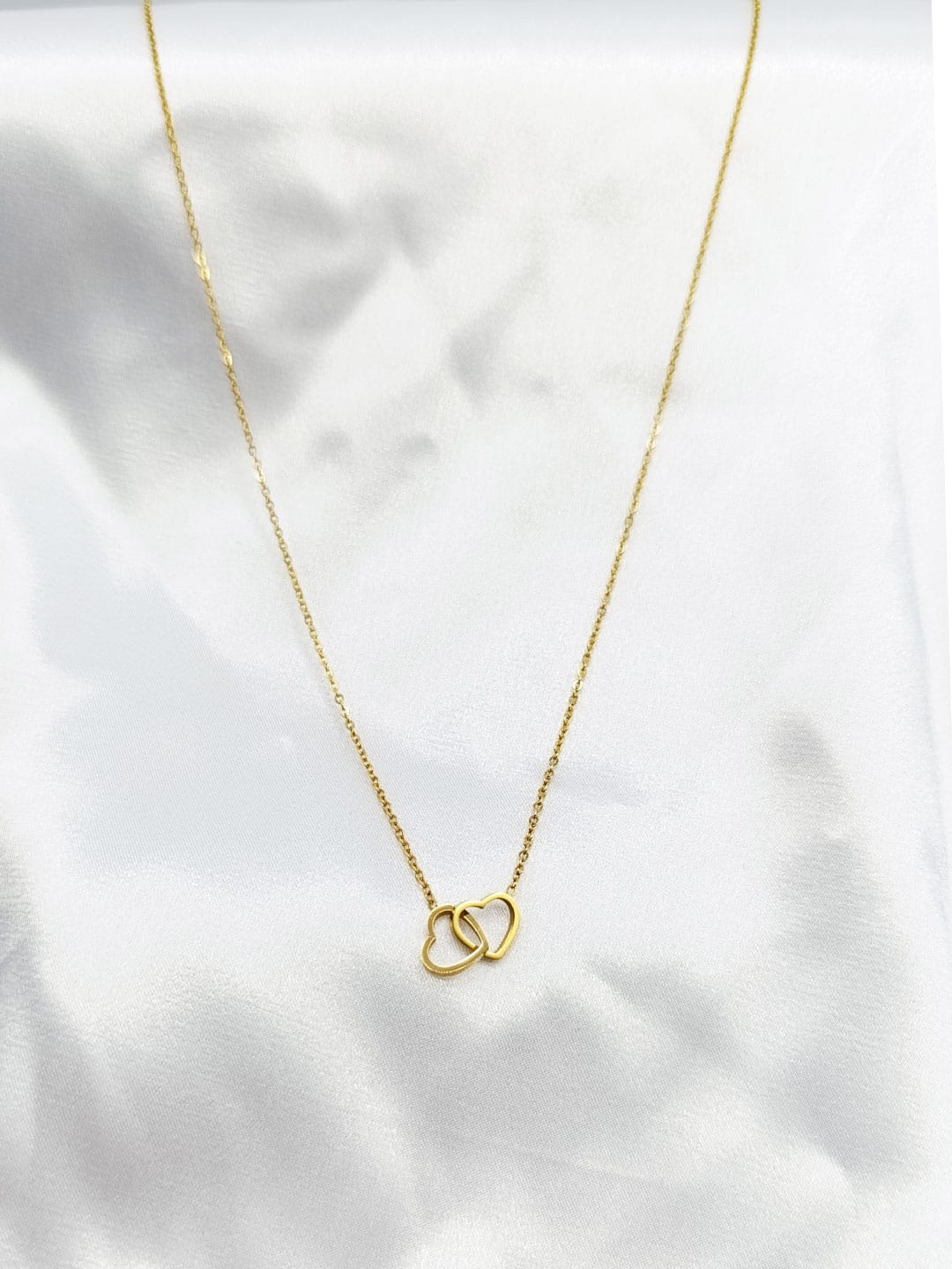 گردنبد زنانه قلبها برند Stainless Steel