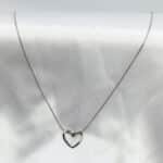 گردنبد زنانه قلب رنگ نقره ای برند Stainless Steel