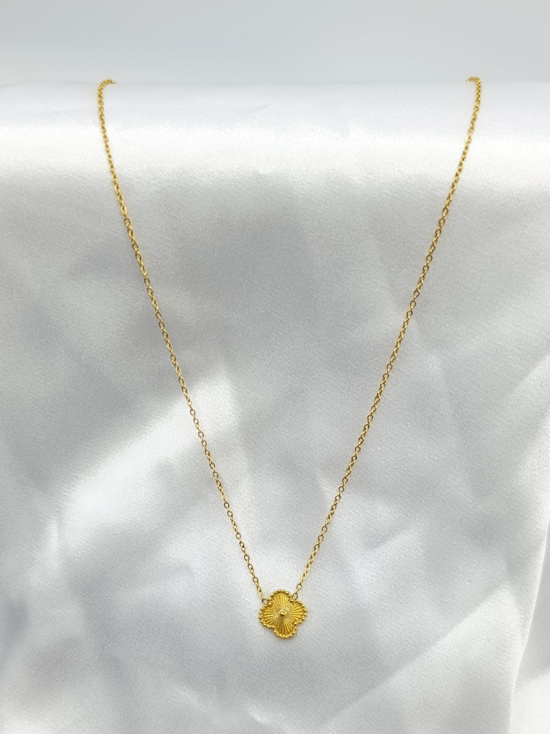 گردنبد زنانه برند Stainless Steel گردنبد زنانه برند Stainless Steel