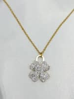 گردنبد پر گل نگین دار برند Stainless Steel