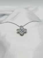 گردنبد گل نگین دار برند Stainless Steel