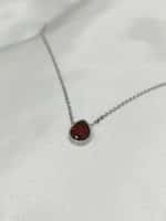 گردنبد نقره ای قطره نگین دار برند ژوپینگ