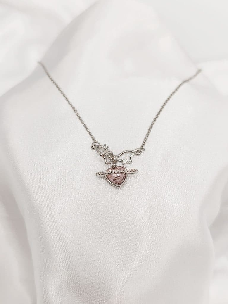 گردنبد نقره ای قلب نگین دار برند Stainless Steel