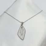 گردنبد برگ گل نگین دار برند Stainless Steel