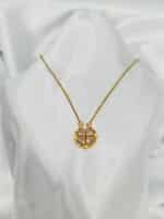 گردنبد گل نگین دار برند Stainless Steel