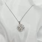 گردنبد گل گردان نگین دار برند Stainless Steel