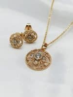 نیم ست زنانه با گوشواره های سوزنی