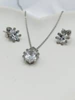 نیم ست زنانه و دخترانه نقره با نگین درخشان طرح گل 222
